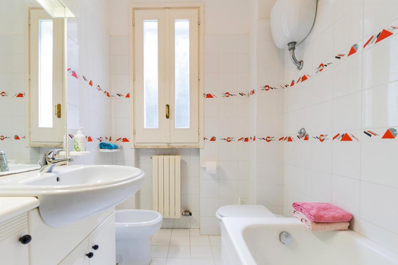 Intera Casa Ad Uso Esclusivo Con 3 Camere 2 Bagni Giardino Wifi Parcheggio Lavatrice Microonde Barbecue Macchina Caffe Tuglie Εξωτερικό φωτογραφία