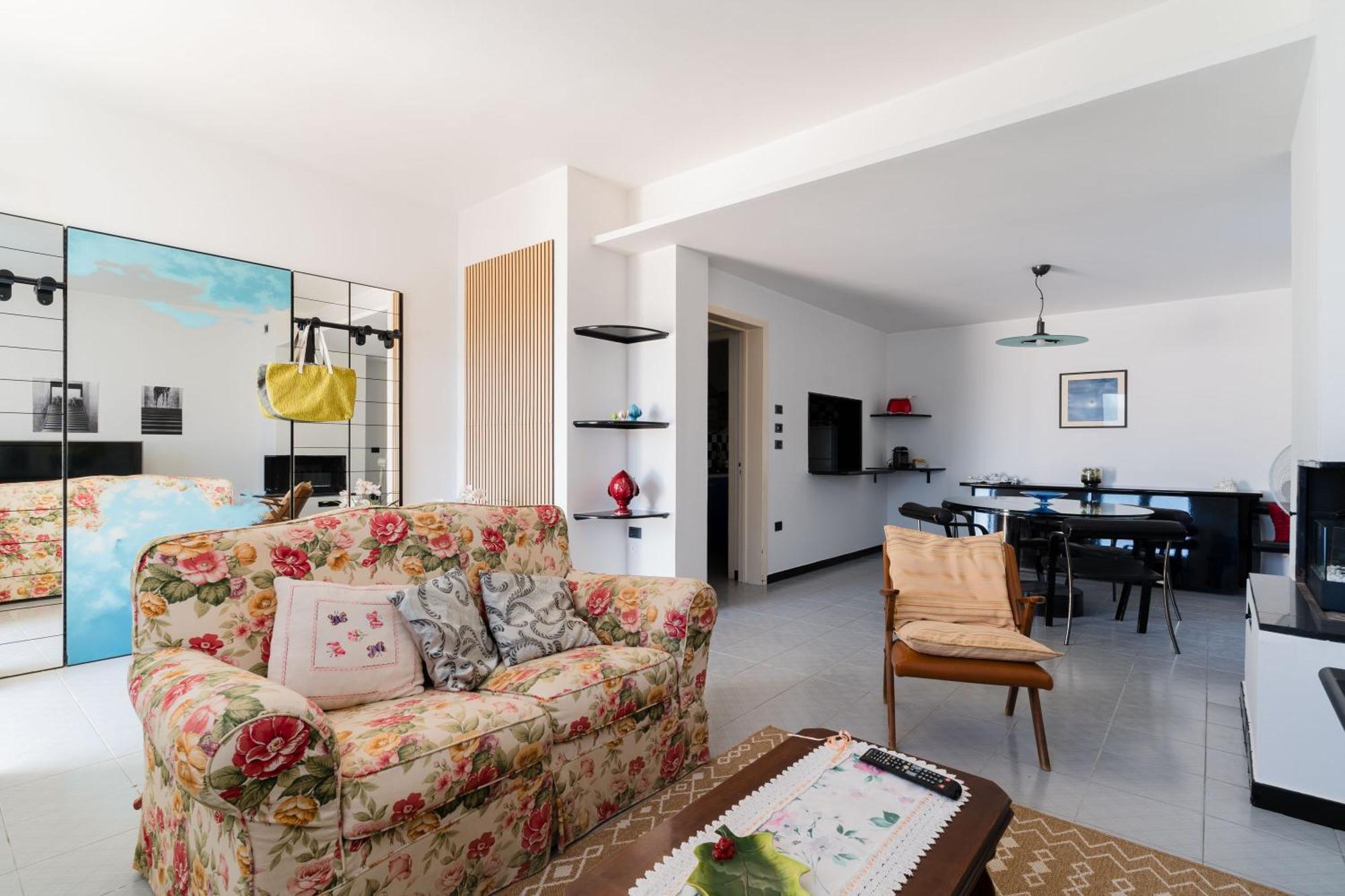 Intera Casa Ad Uso Esclusivo Con 3 Camere 2 Bagni Giardino Wifi Parcheggio Lavatrice Microonde Barbecue Macchina Caffe Tuglie Εξωτερικό φωτογραφία