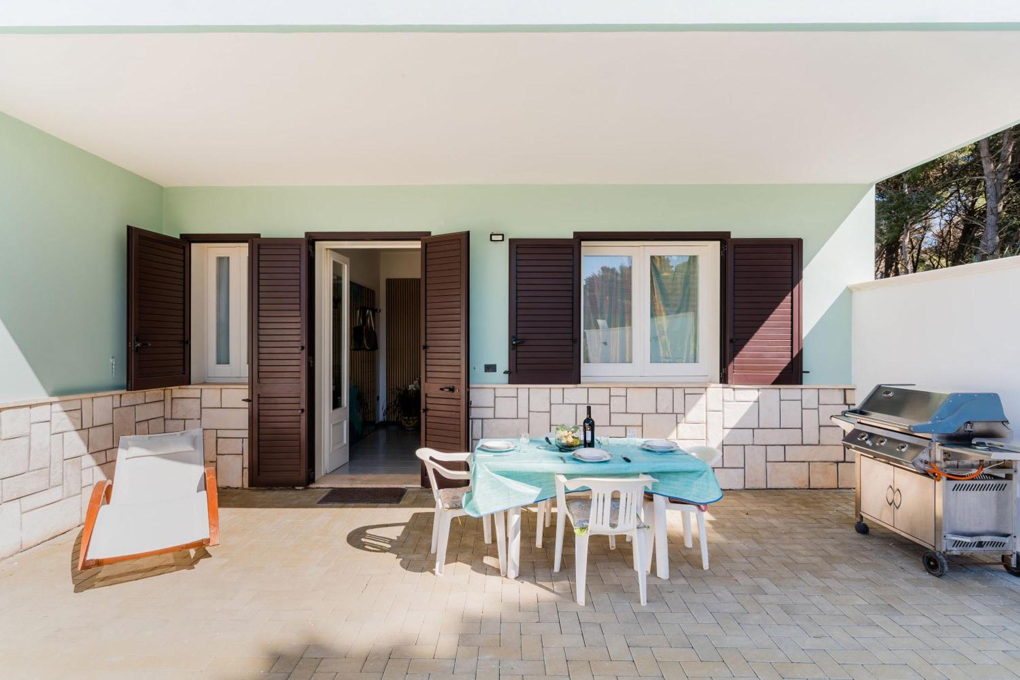 Intera Casa Ad Uso Esclusivo Con 3 Camere 2 Bagni Giardino Wifi Parcheggio Lavatrice Microonde Barbecue Macchina Caffe Tuglie Εξωτερικό φωτογραφία