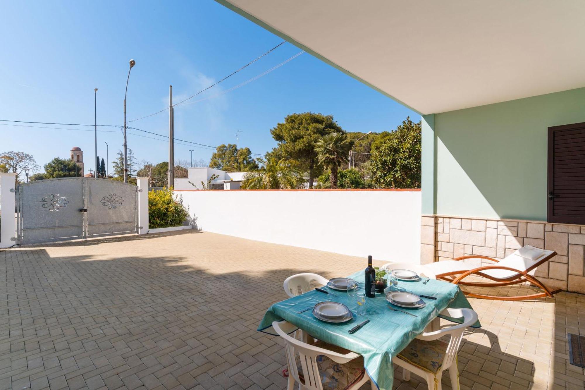 Intera Casa Ad Uso Esclusivo Con 3 Camere 2 Bagni Giardino Wifi Parcheggio Lavatrice Microonde Barbecue Macchina Caffe Tuglie Εξωτερικό φωτογραφία