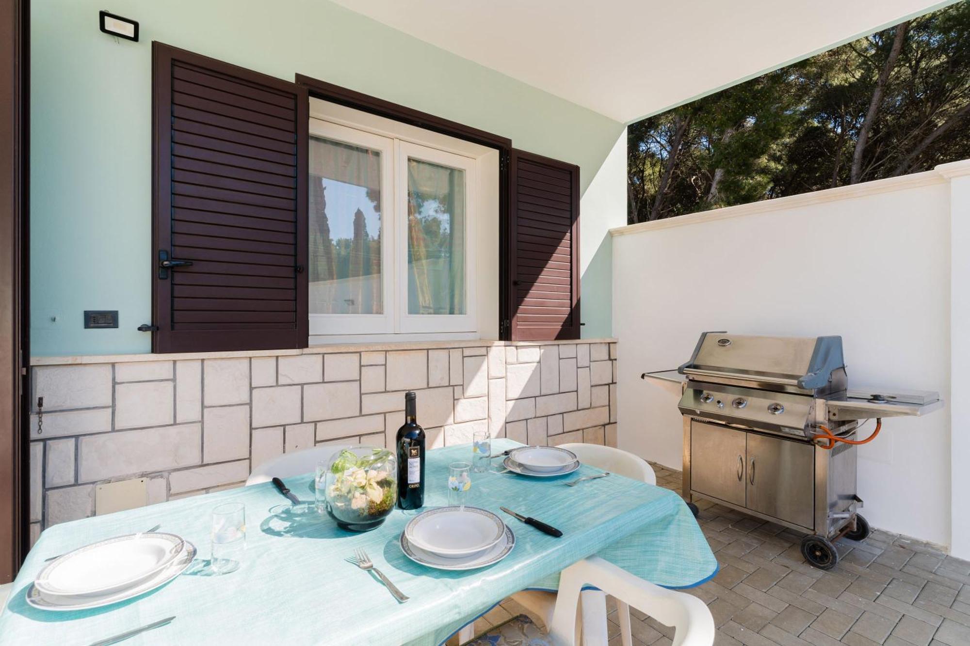 Intera Casa Ad Uso Esclusivo Con 3 Camere 2 Bagni Giardino Wifi Parcheggio Lavatrice Microonde Barbecue Macchina Caffe Tuglie Εξωτερικό φωτογραφία